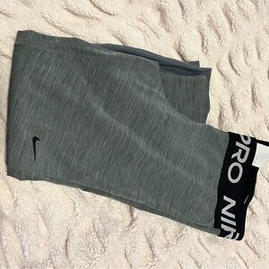 Nike Pro Heathered Gray Leggings